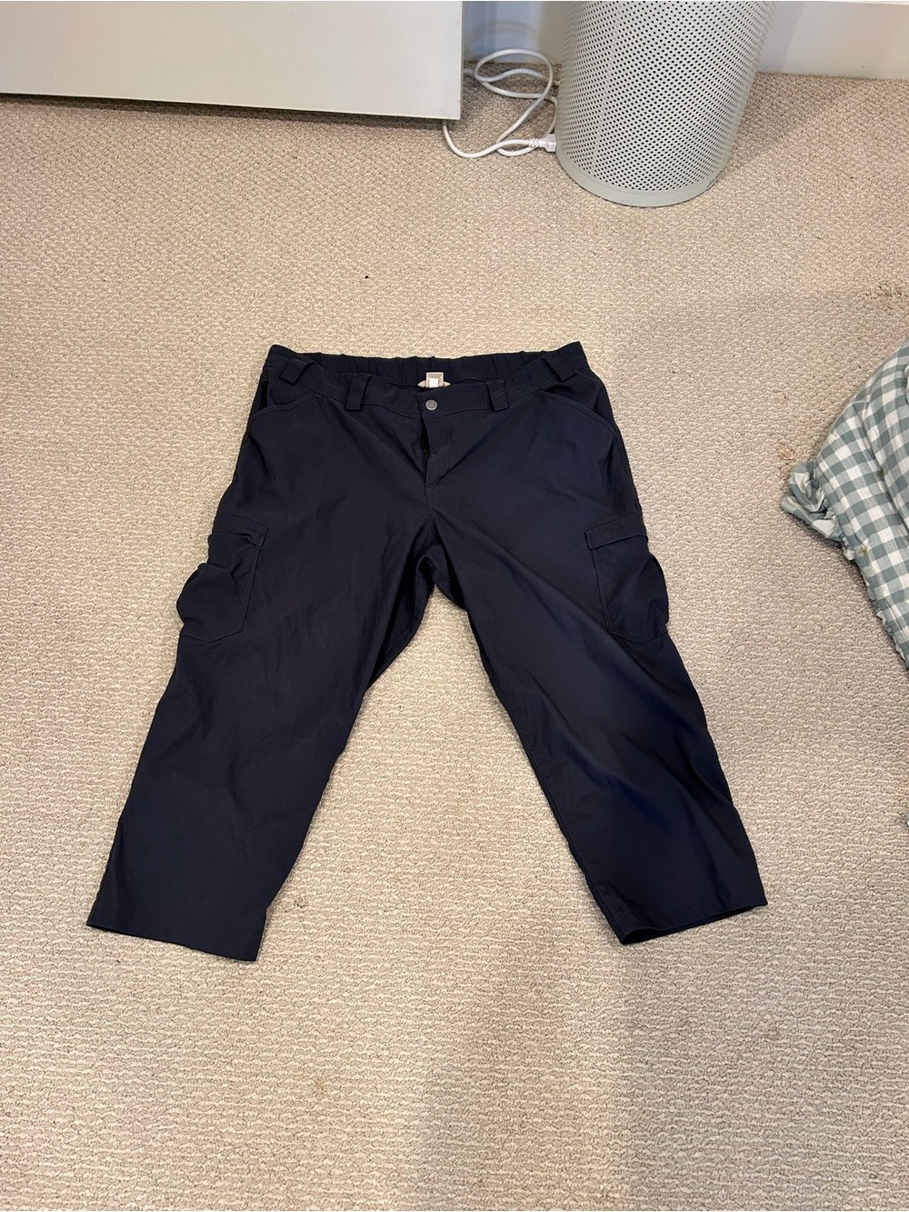 Duluth Trading Co Navy Cargo Pants - Heavy-Duty Utility